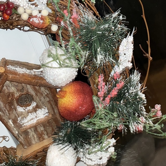 Decorative Holiday wreath winter wooden bird house 14” round Christmas - Picture 4 of 4